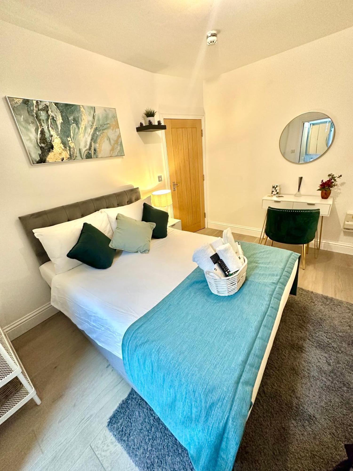 The Green Luxe En-Suite In Stratford London Bagian luar foto